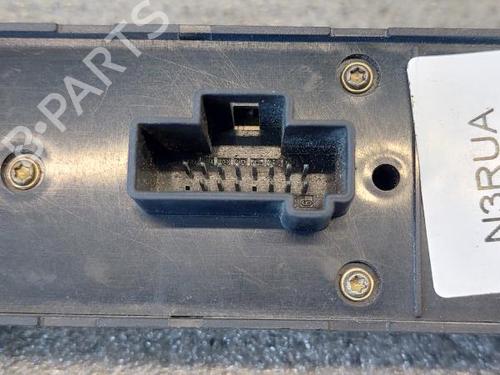 Left front window switch FORD FOCUS C-MAX (DM2)  | BP17966659I27 