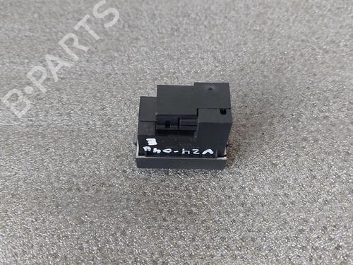 Switch PEUGEOT 308 SW II (LC_, LJ_, LR_, LX_, L4_) 1.6 HDi / BlueHDi 115 (LCBHXM, LCBHXT) | BP26904371I30