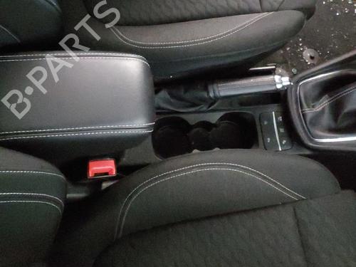 Podłokietnik / Konsola środkowa FORD PUMA (J2K, CF7) 1.0 EcoBoost mHEV C/APOIO DE BRAÇO