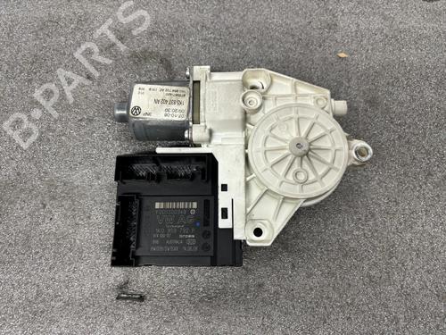 Rudehejsemotor forskærm højre VW GOLF V Variant (1K5) 1.9 TDI (105 hp) 28217035