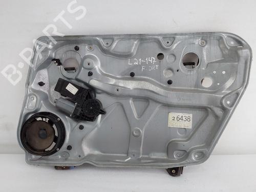 Lève-vitre avant droit VW PASSAT B5.5 (3B3) 1.9 TDI (130 hp) 28473705