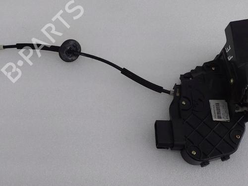 Used Front left lock LAND ROVER DISCOVERY III (L319) 2.7 TD 4x4 (190 hp) 28621412