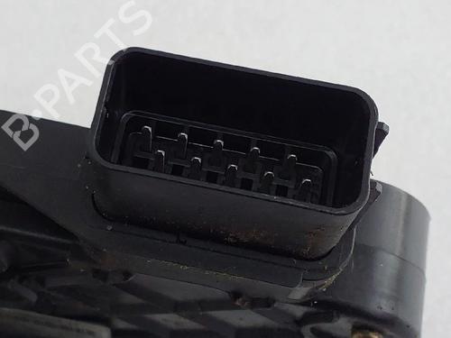 Front right lock LAND ROVER DISCOVERY III (L319) 2.7 TD 4x4 | BP28621415C97