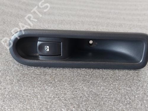 Right rear window switch RENAULT CLIO III (BR0/1, CR0/1) 1.2 16V (BR02, BR0J, BR11, CR02, CR0J, CR11) | BP29022827I28 