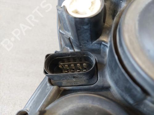 Right headlight VW POLO IV (9N_, 9A_) 1.2 12V | BP29068314C29 