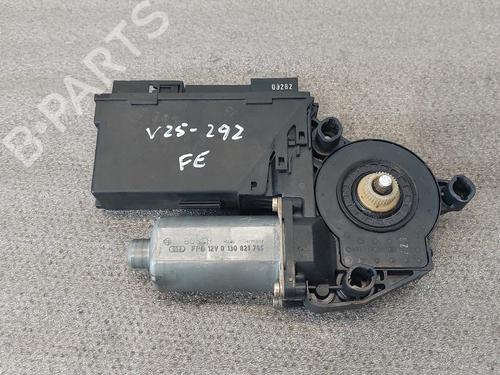 Moteur de lève-vitre avant gauche AUDI A4 B6 (8E2) 1.6 | BP29808475E21 