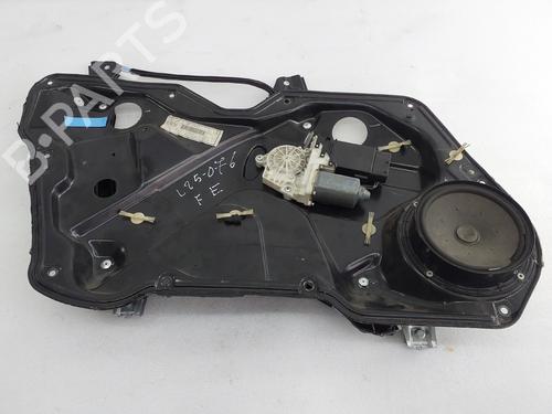 Vindusheismekanisme venstre foran SEAT LEON (1M1) 1.9 TDI | BP29828984C22