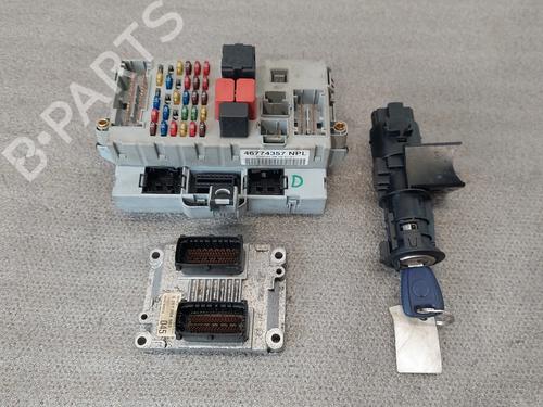 Elektronik Modul für FIAT PUNTO (188_) 1.2 16V 80 (188.233, .235, .253, .255, .333, .353, .639,... (80 hp) 29854391