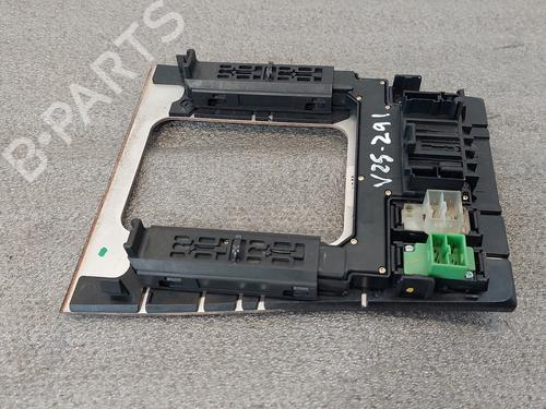 Switch MERCEDES-BENZ C-CLASS T-Model (S202) C 220 T CDI (202.193) | BP29914338I30