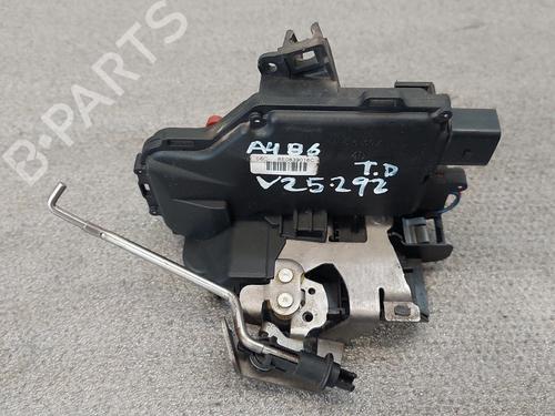 Høyre bak lås AUDI A4 B6 (8E2) 1.6 | BP29923070C99