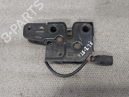Used Hood lock VW POLO IV (9N_, 9A_) 1.2 12V (64 hp) 29936359