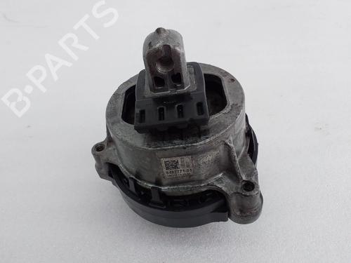 Used Engine mount BMW X4 (G02, F98) xDrive 20 d (190 hp) 29942904