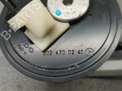 Fuel pump MERCEDES-BENZ C-CLASS (W202) C 250 D (202.125) | BP29958143M76