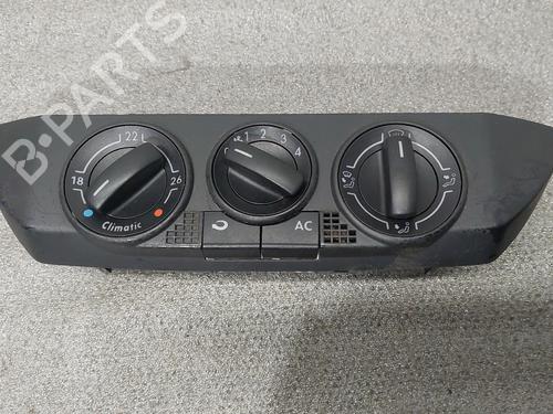 AC-Styringsenhed/Manøvreenhed VW POLO IV (9N_, 9A_) 1.2 12V (69 hp) 29983818