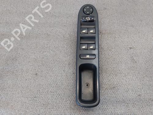 Used Left front window switch PEUGEOT 307 Break (3E) 1.4 HDi (68 hp) 30084303