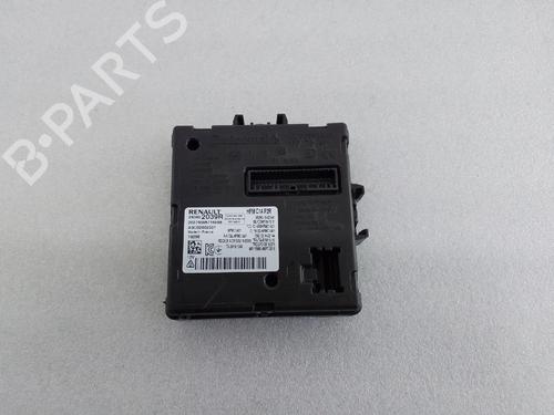 Used Electronic module RENAULT ZOE (BFM_) ZOE (BFMC, BFMD) (136 hp) 30084326