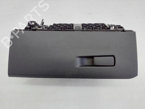 Guantera BMW X1 (F48) sDrive 18 d (150 hp) 30099611