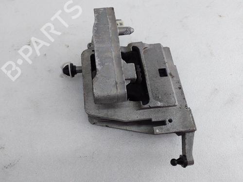 Used Engine mount BMW X1 (F48) sDrive 18 d (150 hp) 30159126