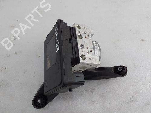 Used ABS pump BMW X1 (F48) sDrive 18 d (150 hp) 30159132