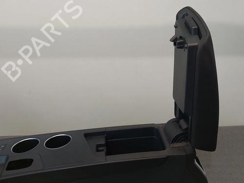 Armrest / Center console RENAULT MEGANE IV Grandtour (K9A/M/N_) 1.5 dCi 110 | BP30159134I20 