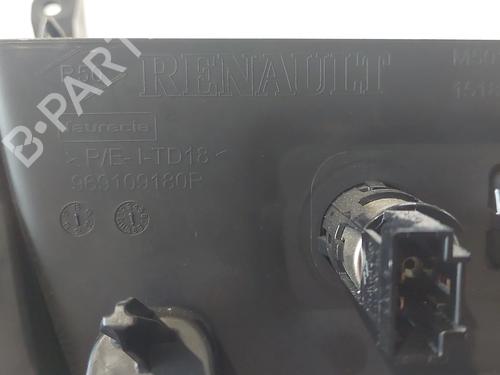 Armrest / Center console RENAULT MEGANE IV Grandtour (K9A/M/N_) 1.5 dCi 110 | BP30159134I20 