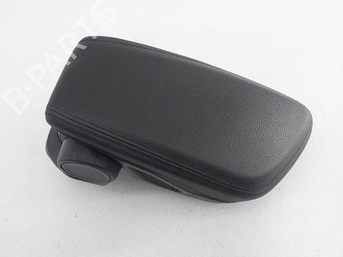Used Armrest / Center console BMW X1 (F48) sDrive 18 d (150 hp) 30177264