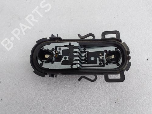 Używane Oprawka żarówki BMW X1 (F48) sDrive 18 d (150 hp) 30203112