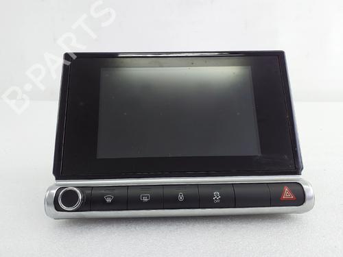 Used Display monitor CITROËN C4 CACTUS 1.2 VTi 82 (82 hp) 30275783