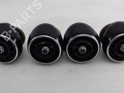 Used Air vent AUDI A1 (8X1, 8XK) 1.6 TDI (90 hp) 30305550