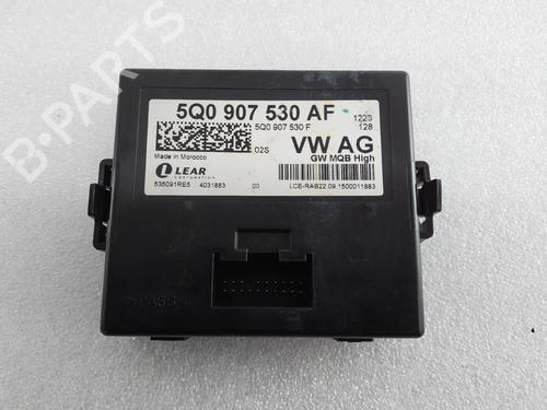 Used Electronic module SEAT LEON (5F1) 1.6 TDI (110 hp) 30352734