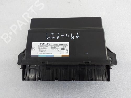Used Comfort control module FORD FOCUS III 1.6 TDCi (115 hp) 30575789