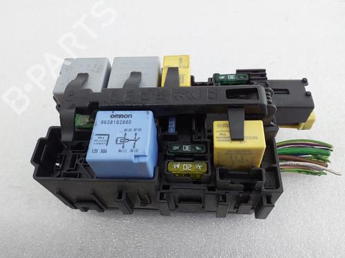 Used Fuse box PEUGEOT 308 SW II (LC_, LJ_, LR_, LX_, L4_) 1.6 HDi / BlueHDi 115 (LCBHXM, LCBHXT) (115 hp) 30626671