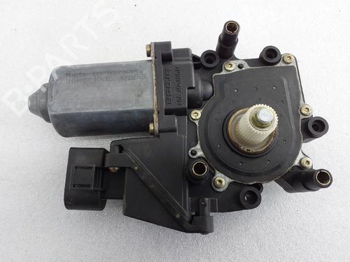 Moteur de lève-vitre avant droit AUDI A4 B5 Avant (8D5) 2.5 TDI | BP30626687E20
