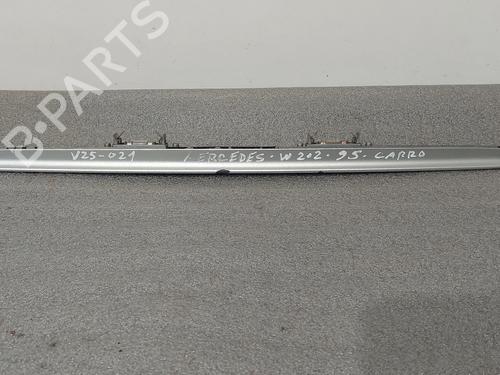 Used Door moulding trim MERCEDES-BENZ C-CLASS (W202) C 250 D (202.125) (113 hp) 30710417