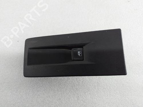 Højre fortil elrude kontakt VW CRAFTER 30-50 Van (2E_) [2006-2016]  30834418