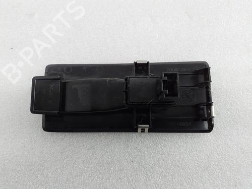 Interrupteur de vitre avant droite VW CRAFTER 30-50 Van (2E_) | BP30834418I26