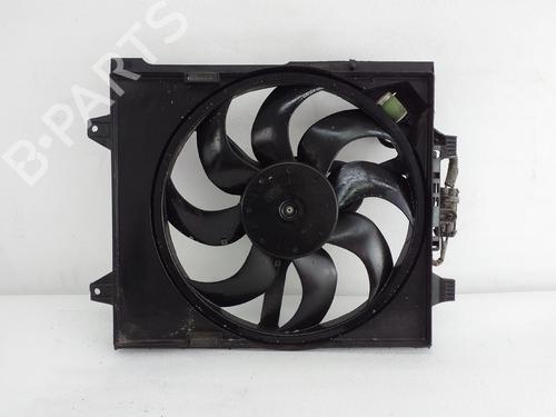 Used Radiator fan FIAT 500 (312_) 1.3 D Multijet (312AXB1A) (75 hp) 30875441