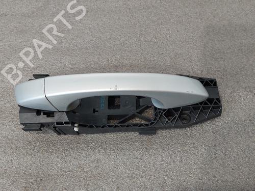 Høyre foran utvendig håndtak SEAT LEON (5F1) 1.6 TDI (105 hp) 30884095