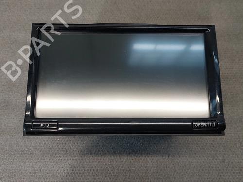 Used Display monitor NISSAN LEAF (ZE1) Electric (150 hp) 31114396