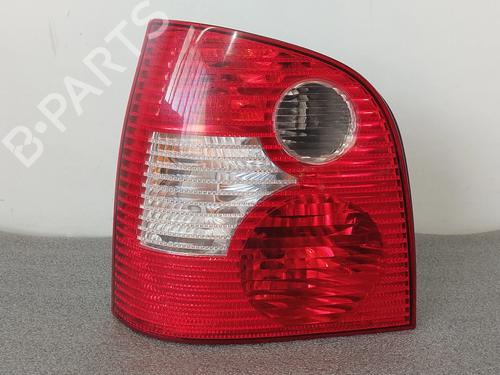 Rückleuchte Links für VW POLO IV (9N_, 9A_) 1.2 12V (64 hp) 31127713