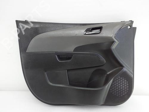 Used Front left panel CHEVROLET AVEO Hatchback (T300) 1.2 (69 hp) 31137305