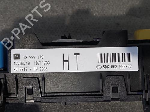 Fuse box OPEL ASTRA H GTC (A04) 1.7 CDTI (L08) | BP31334792E1 