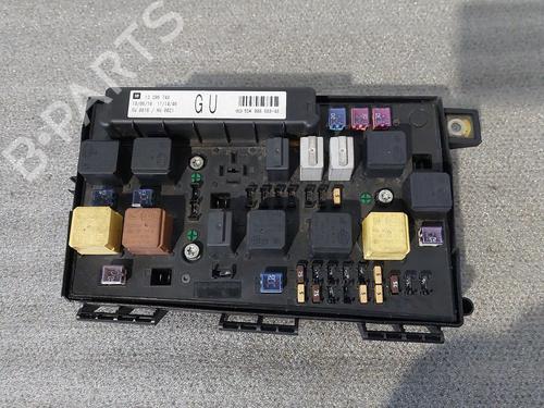 Sikringsdåse OPEL ASTRA H GTC (A04) 1.7 CDTI (L08) (125 hp) 31334793