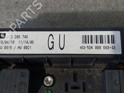 Fuse box OPEL ASTRA H GTC (A04) 1.7 CDTI (L08) | BP31334793E1 