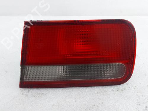 Feu de coffre droit HONDA ACCORD V (CC, CD) 2.0 i S (CD4) (131 hp) 31335448