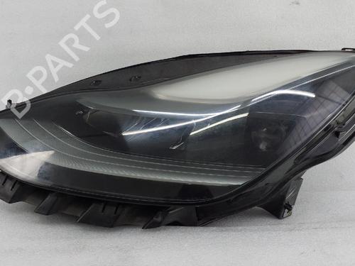 Used Left headlight TESLA MODEL Y (5YJY) Long Range All-wheel Drive (514 hp) 31345141