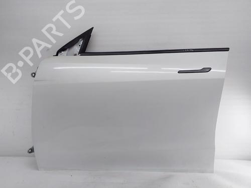 Used Left front door TESLA MODEL Y (5YJY) Long Range All-wheel Drive (514 hp) 31572971