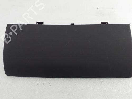 Used Glove box TESLA MODEL Y (5YJY) Long Range All-wheel Drive (514 hp) 31599642