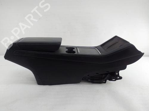 Bracciolo centrale TESLA MODEL Y (5YJY) Long Range All-wheel Drive (514 hp) 31612535