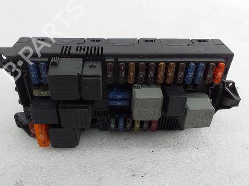 Used Fuse box MERCEDES-BENZ E-CLASS (W211) E 270 CDI (211.016) (177 hp) 31647246